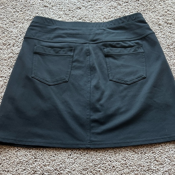 Like New EUC Women's Kuhl Black Harmony Hiking Skort Size S - Picture 7 of 8